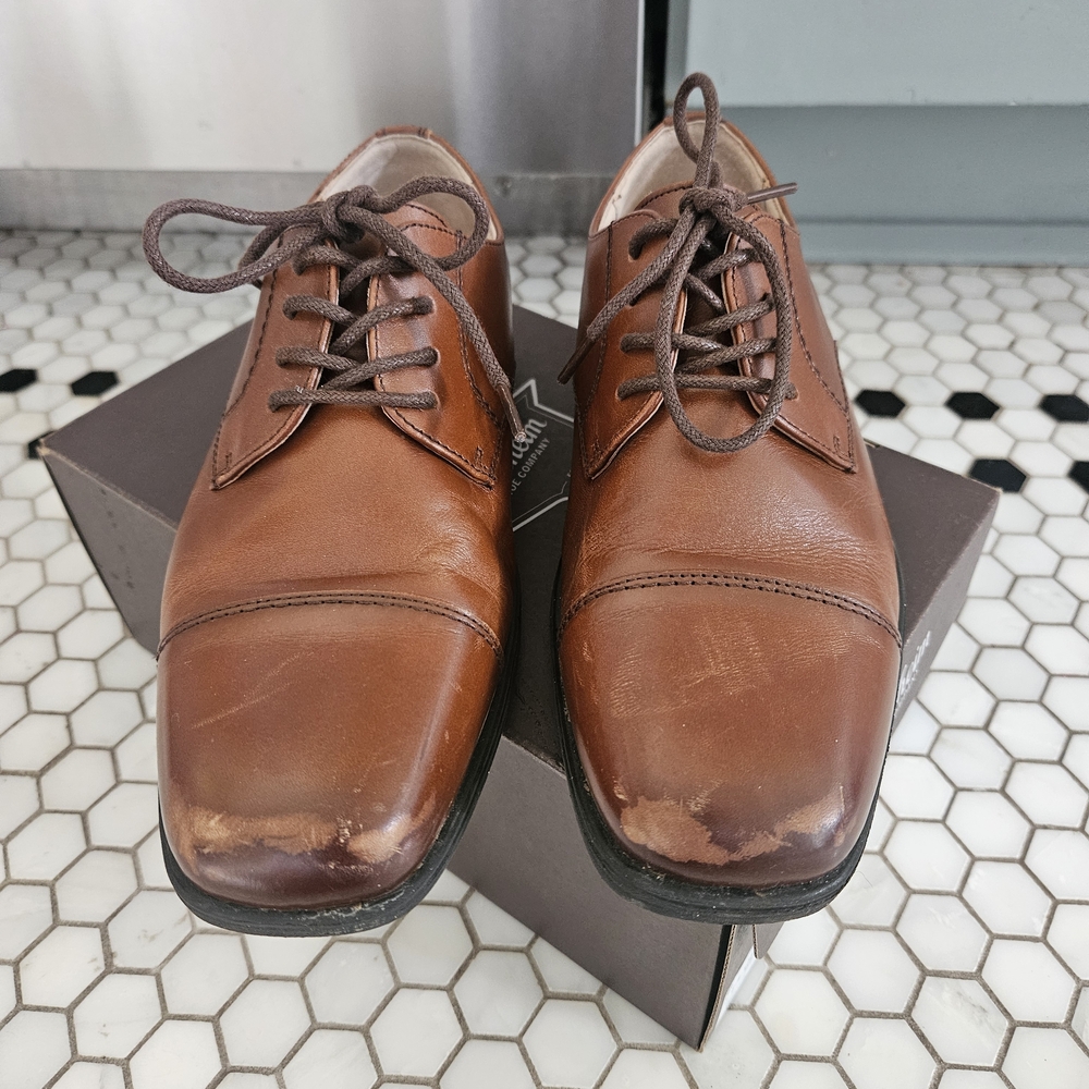 Florsheim Reveal Cap Toe Derby Boys Brown Dress Shoes.